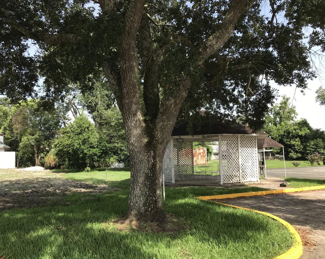 Carmel Inn And Suites Thibodaux Dış mekan fotoğraf