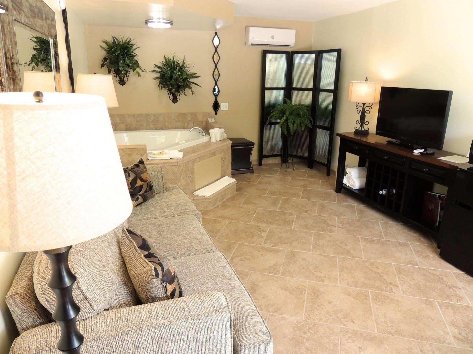 Carmel Inn And Suites Thibodaux Dış mekan fotoğraf