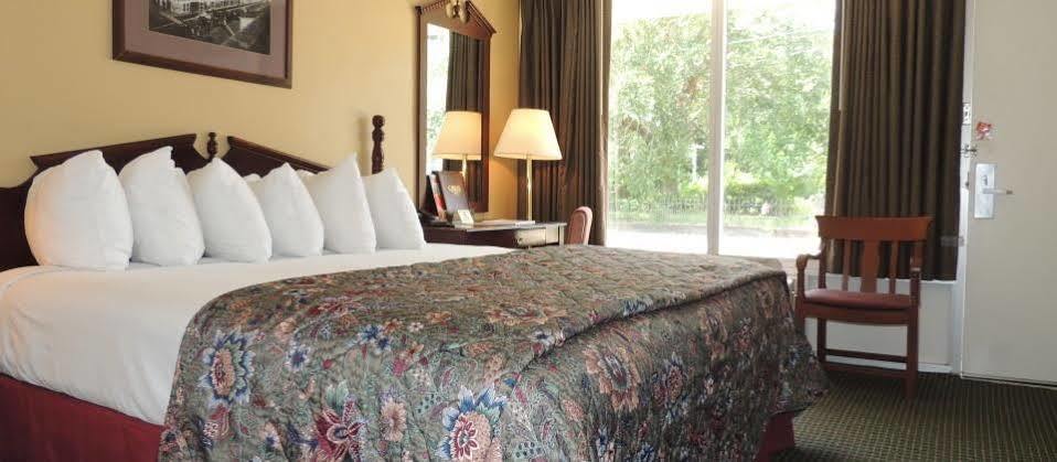 Carmel Inn And Suites Thibodaux Dış mekan fotoğraf