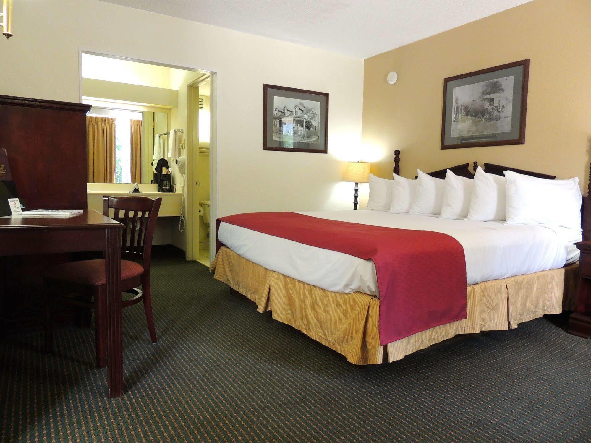 Carmel Inn And Suites Thibodaux Dış mekan fotoğraf